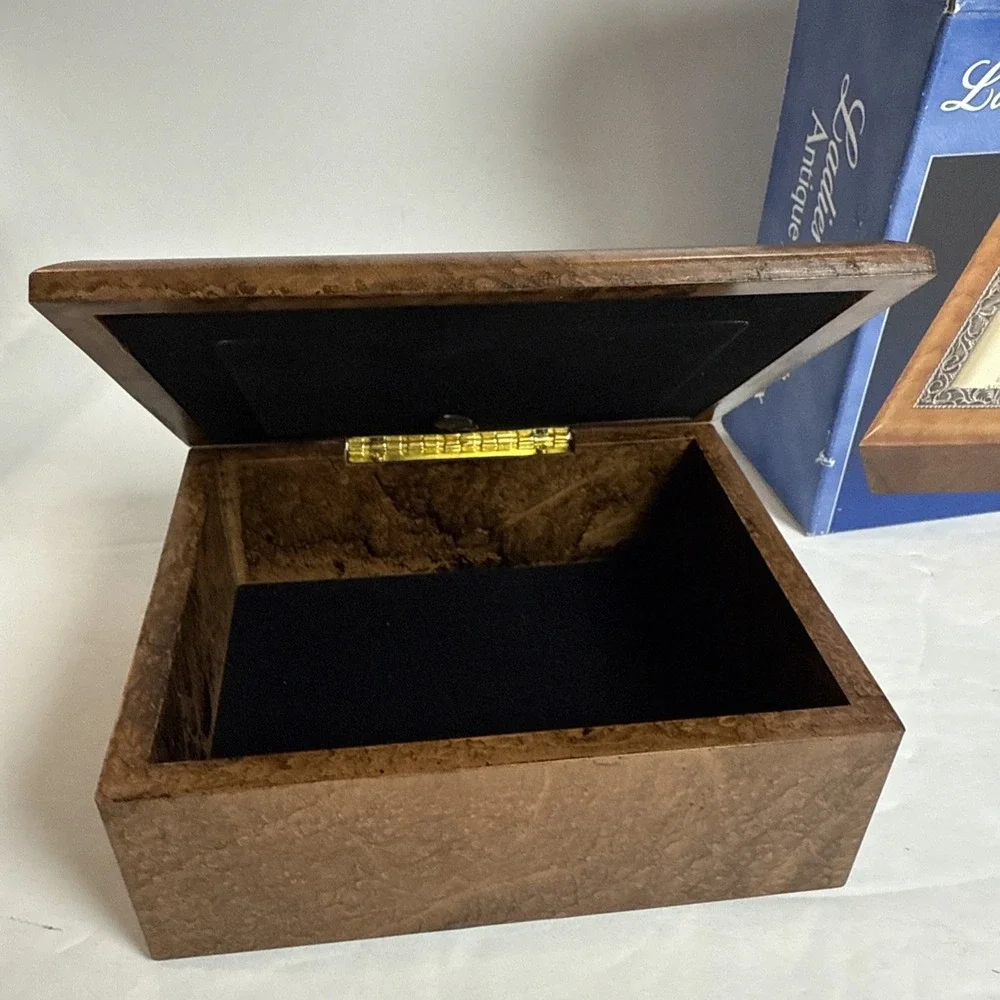 Vintage Jewelry‎ Box With Photo Frame Hinged Walnut Finish 5.5x4.5